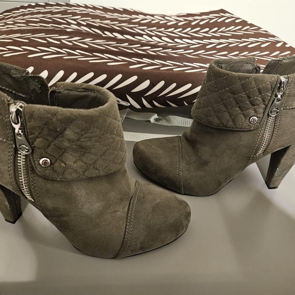Quilted Ankle Boots - Picture 1 of 4